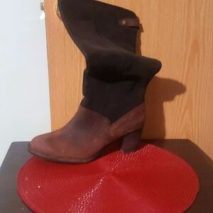 Ladies cat knee boots